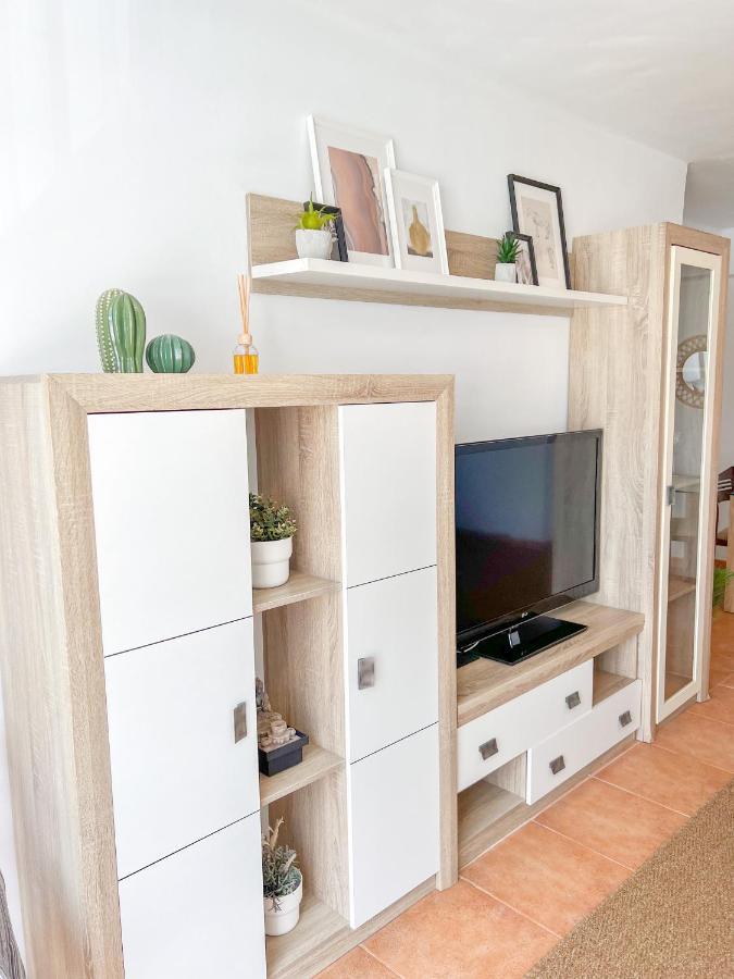 Spacious Apartment In The Center Of 托雷莫利诺斯 外观 照片