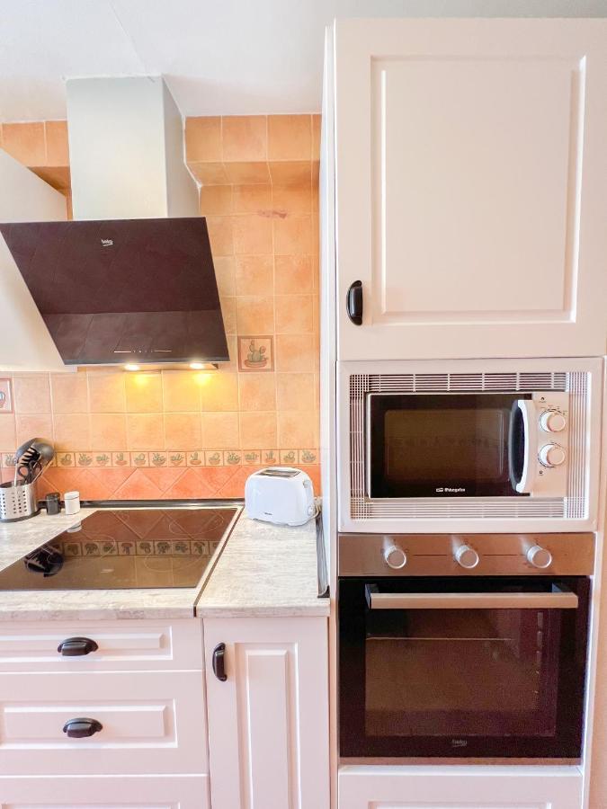 Spacious Apartment In The Center Of 托雷莫利诺斯 外观 照片
